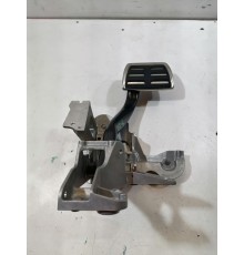 Педаль тормоза