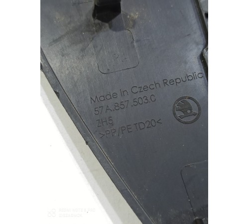 Накладка торпедо(левая)