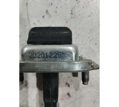 Ограничитель двери(передний левый)