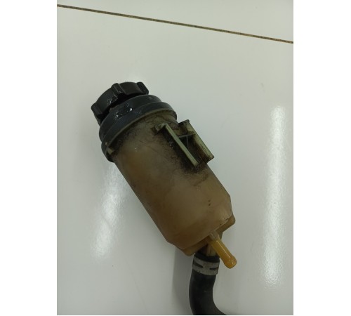 Бачок гидроусилителя (гура)