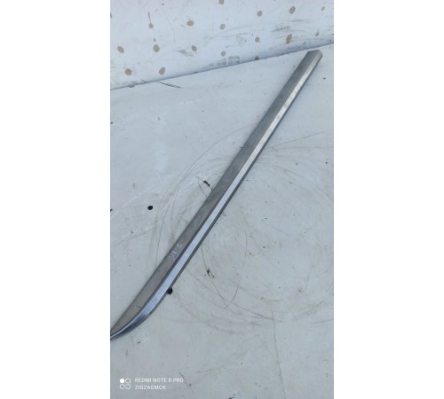 Молдинг двери(задний правый)