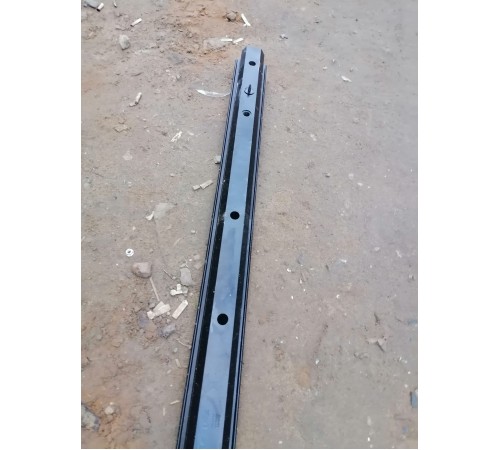 Опорный рельс (салазки) сиденья