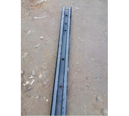 Опорный рельс (салазки) сиденья