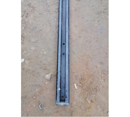 Опорный рельс (салазки) сиденья