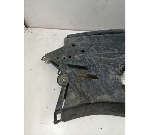 Накладка моторного отсека правая