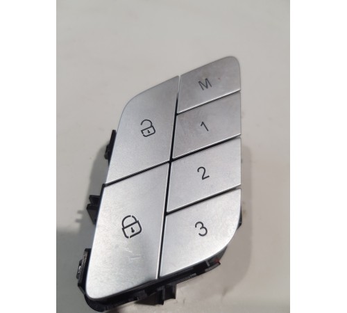 Блок кнопок памяти сидений центрального замка