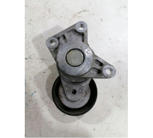 Ролик натяжителя ремня