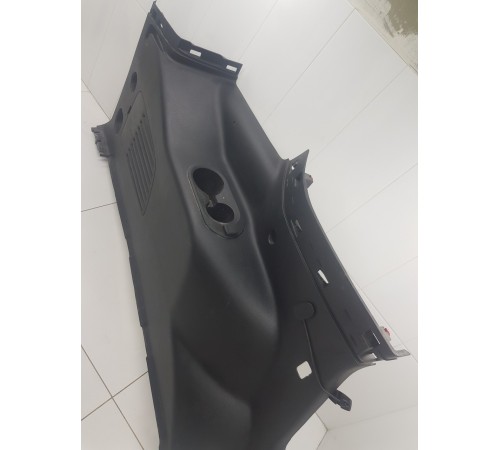 Обшивка багажника левая