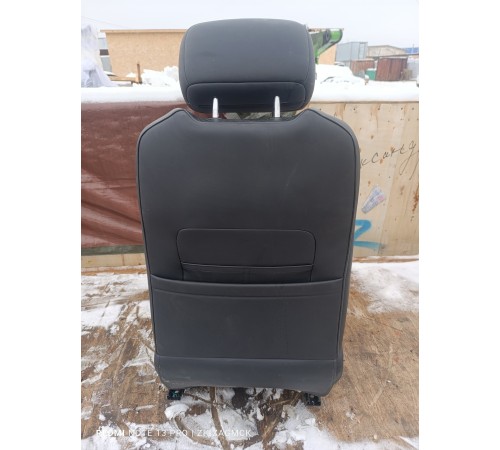 Сиденье переднее левое