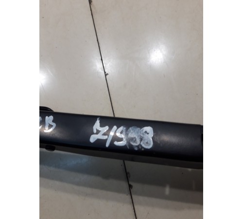 Стеклоочиститель (левый)