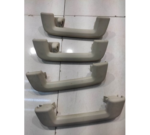 Комплект потолочных ручек