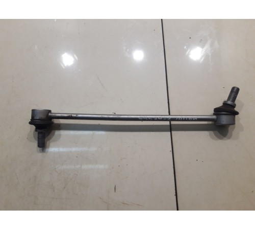 Стойка переднего стабилизатора