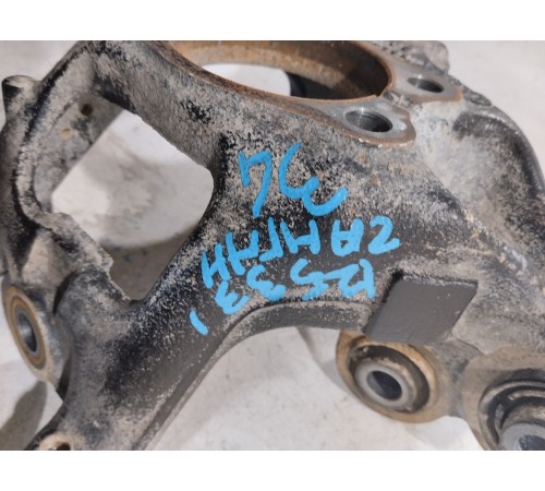 Кулак поворотный задний левый