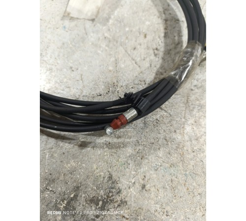 Трос лючка бензобака 