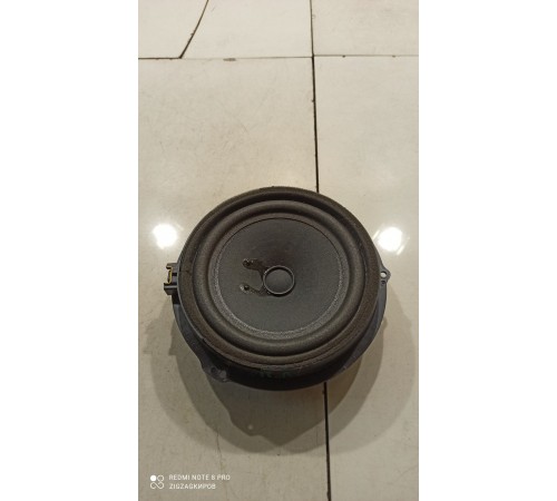 Динамик левой двери