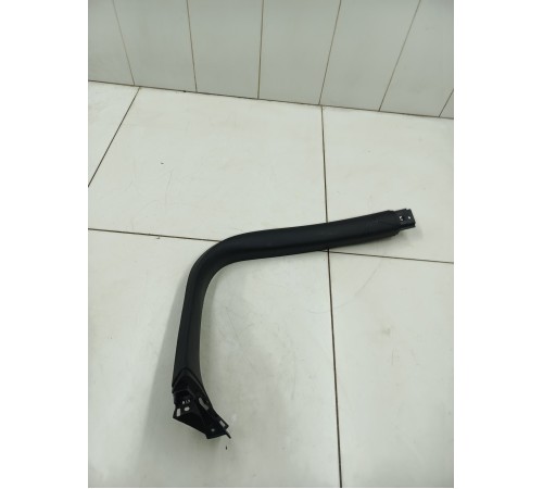 Обшивка двери багажника правая