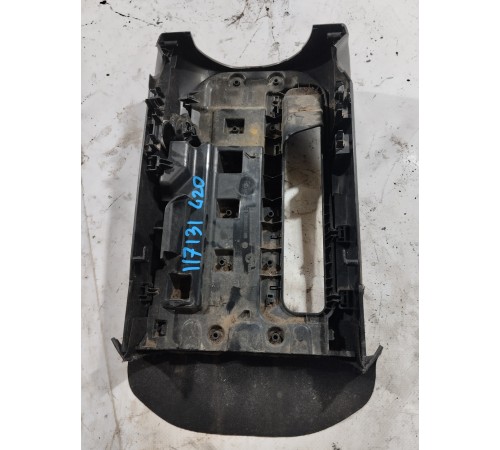 Накладка рулевой колонки нижняя