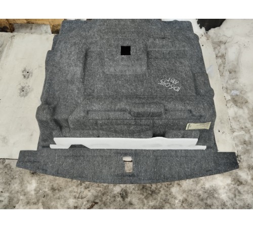 Обшивка ниши запасного колеса