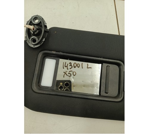 Козырек солнце защитный левый