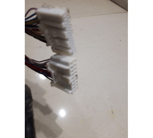 электропроводка ручки двери(задняя левая внешняя)