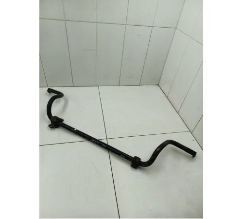 Стабилизатор передний