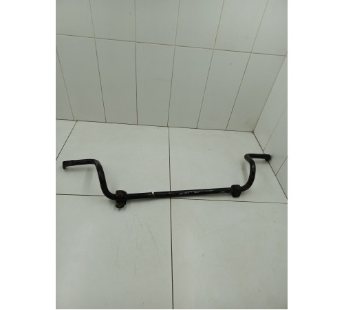 Стабилизатор передний