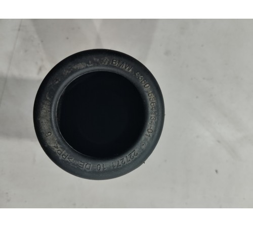 Пыльник амортизатора(задний правый)