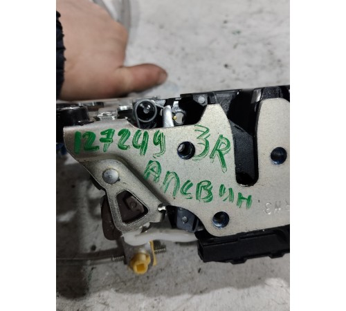 Замок двери задний правый