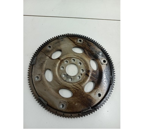 Маховик двигателя