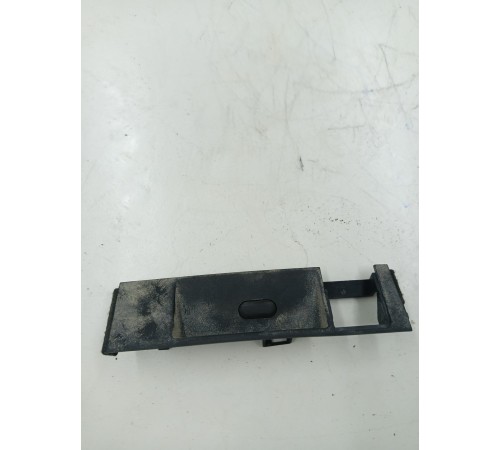 Кнопка открывания багажника