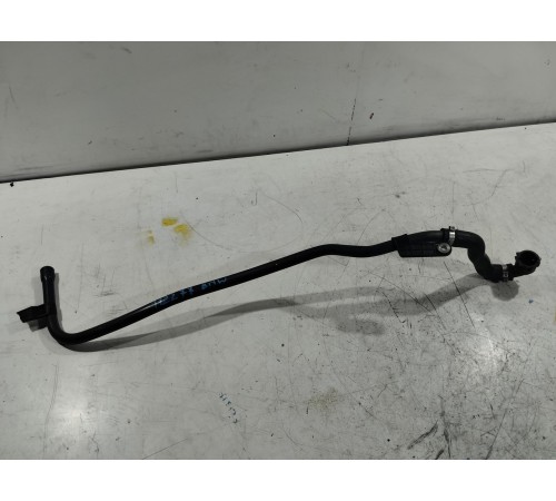 Патрубок системы охлаждения