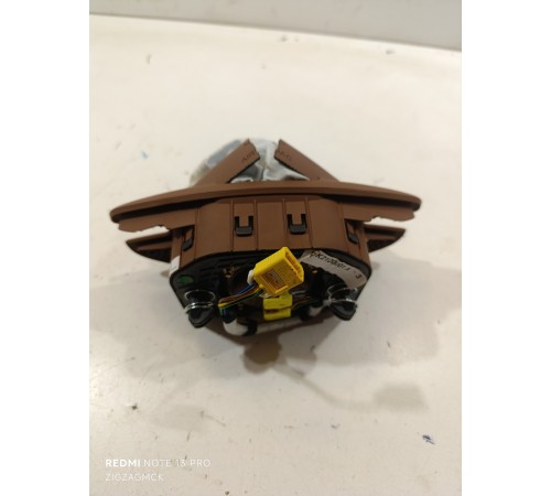 Подушка безопасности водителя 