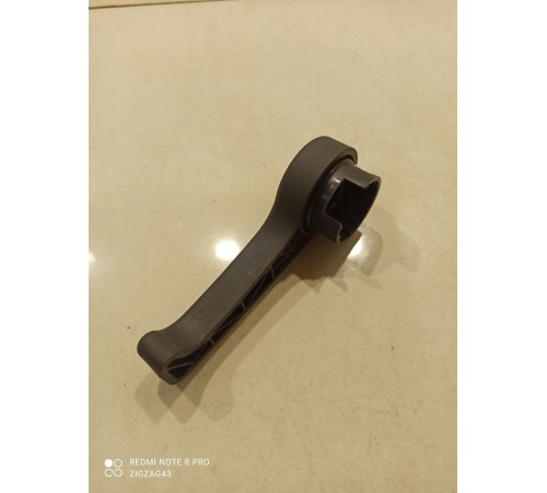 Ручка открывания капота