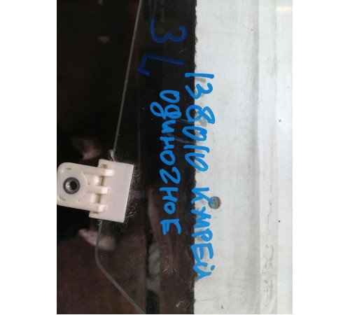 Стекло двери заднее левое