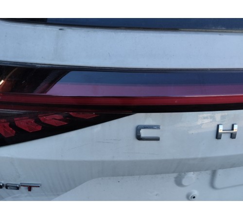 Задний стоп сигнал основной крышки багажника