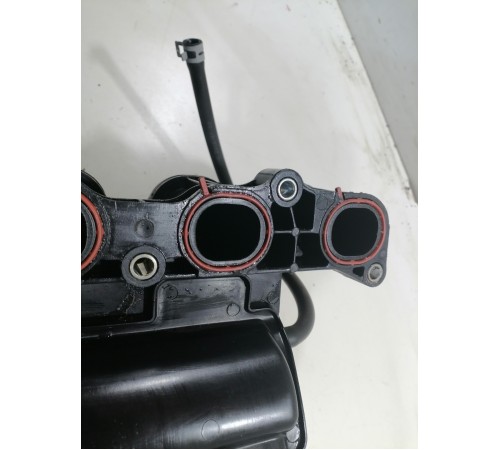 Впускной коллектор