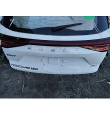 Задний стоп сигнал основной крышки багажника