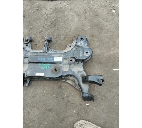 Балка подвески (подрамник) передняя