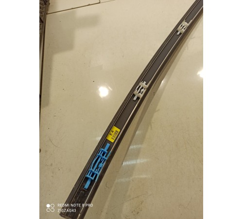 Молдинг крыши (левый)