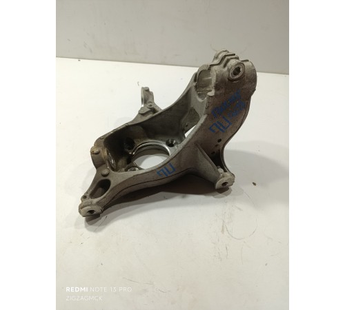 Кулак поворотный передний левый