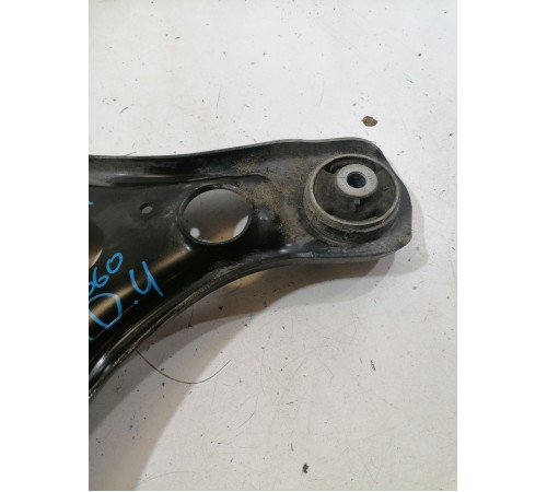 Рычаг подвески передний правый