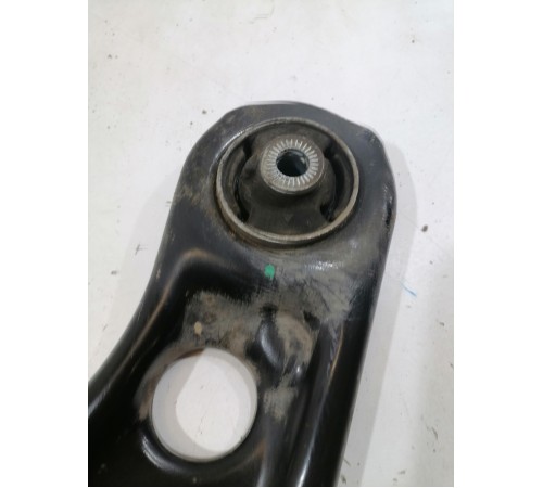 Рычаг подвески передний правый