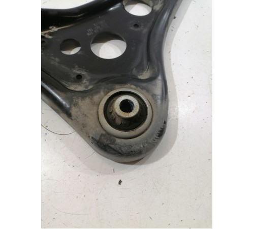 Рычаг подвески передний правый