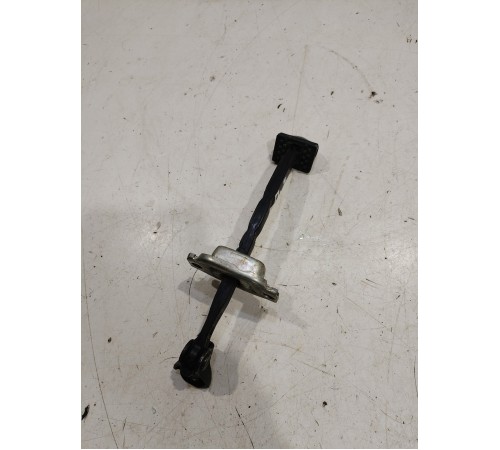 Ограничитель двери(задний правый)