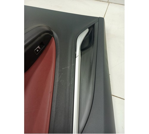 Обшивка двери задняя правая