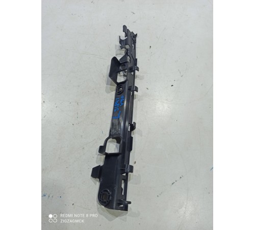 Кронштейн панели облицовки передней стойки (левый)