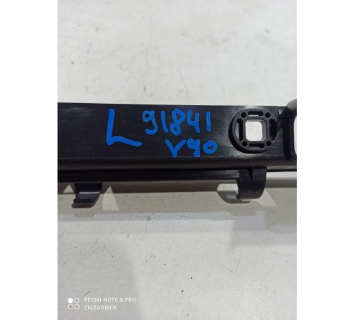 Кронштейн панели облицовки передней стойки (левый)