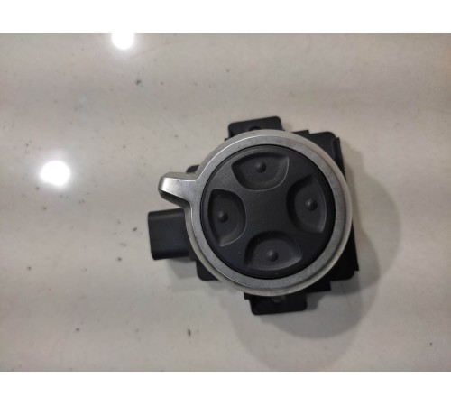 Переключатель регулировки сиденья (передний левый)