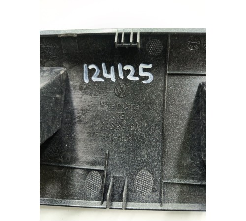 Накладка торпедо декоративная