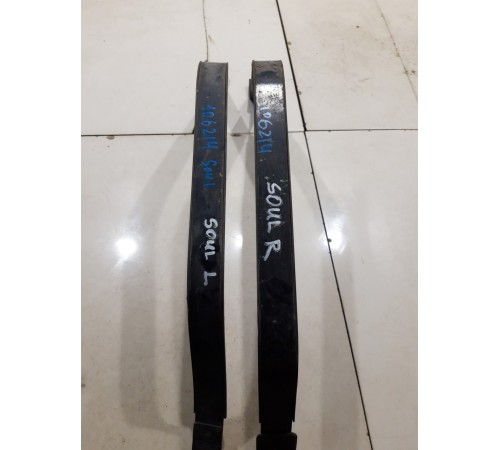 Комплект креплений топливного бака (2 шт.)